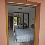 La Casa Abajo 2*